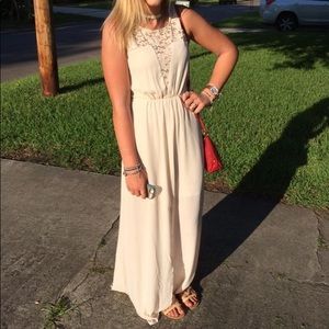 Maxi nude lace back dress
